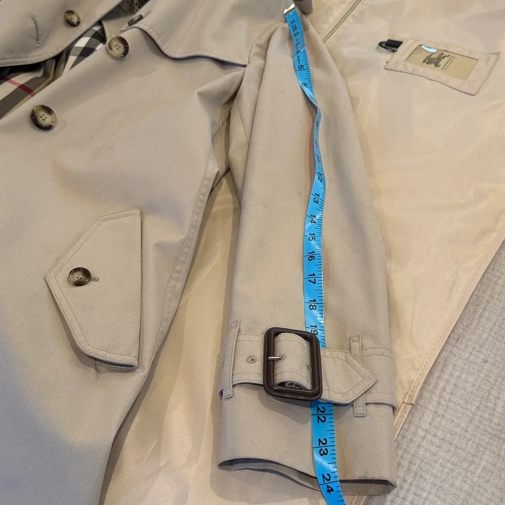 BURBERRY Women’s ‘Marystow’ Double Breasted Short Trench Coat US 12 “As Is” - Picture 12 of 16